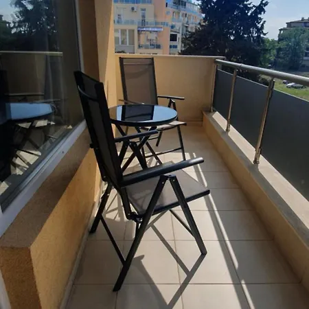 Central Beach Ravda Apartments Apartman *