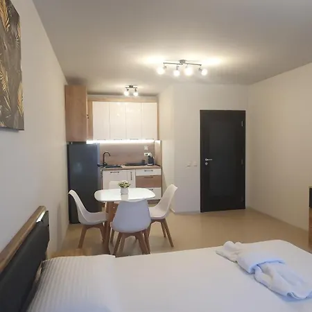 Central Beach Ravda Apartments Ravda