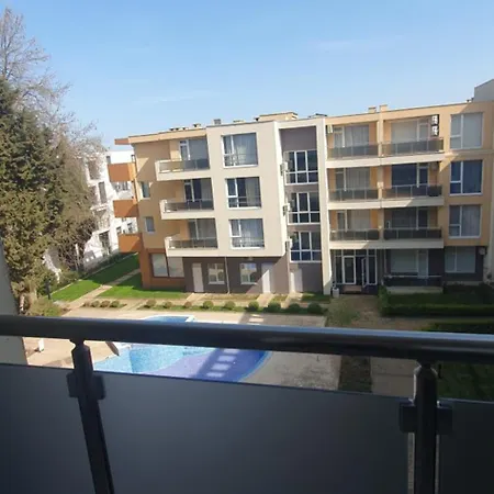 Central Beach Ravda Apartments * Ravda