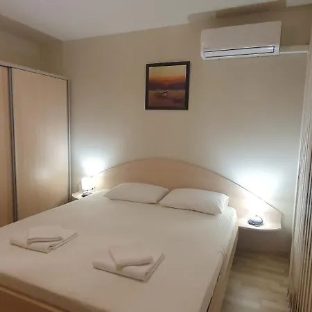 Central Beach Ravda Apartments * Ravda