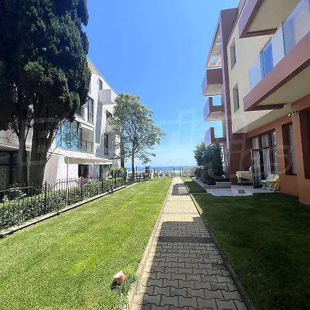 Central Beach Ravda Apartments * Ravda